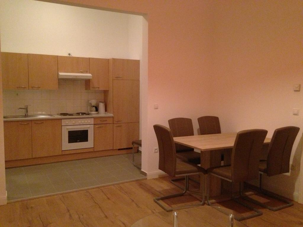 City Apartment Wenen Kamer foto